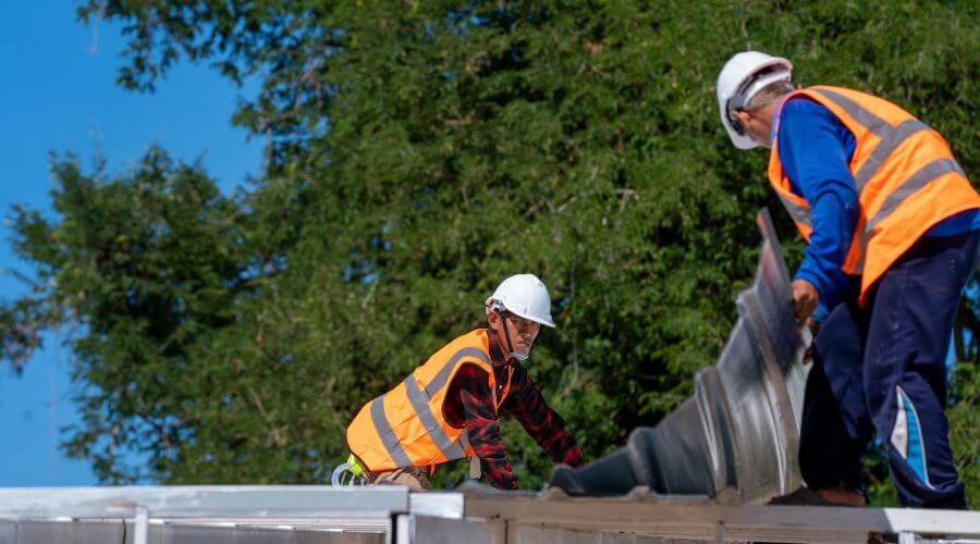 Professional residential roofers in Dutchtown, MO